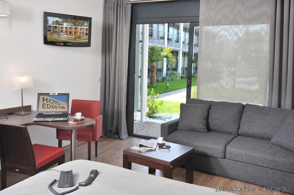 Hotel Eden Park Pau Est, Avec Piscine Eksteriør billede