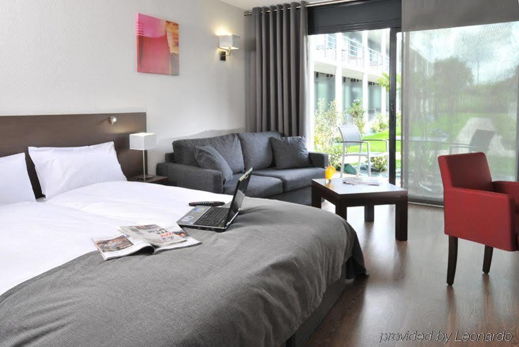 Hotel Eden Park Pau Est, Avec Piscine Eksteriør billede